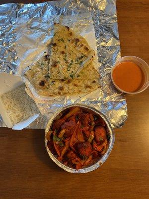 Tandoori Chicken Tikka with Garlic Naan, rice, and Marsala sauce