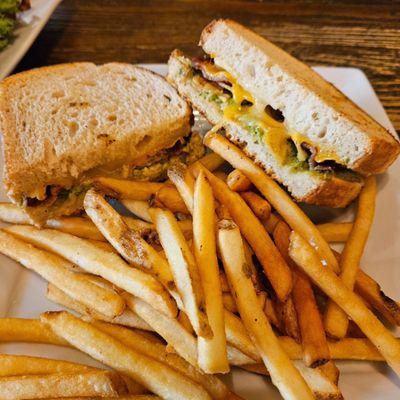 Fried green tomato BLT