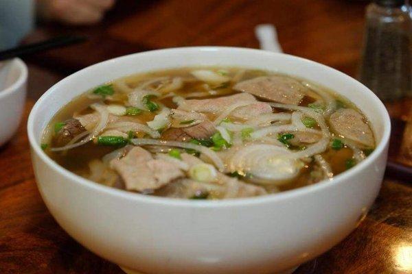 Pho Tai bo vien
Beef flank and meat ball noodles