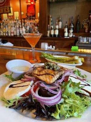 Grilled Salmon Salad