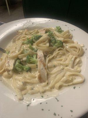 Chicken & Broccoli Alfredo