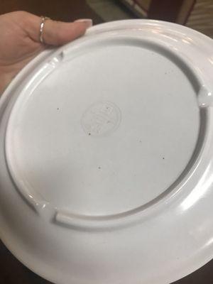 Dirty plate I haven't used .