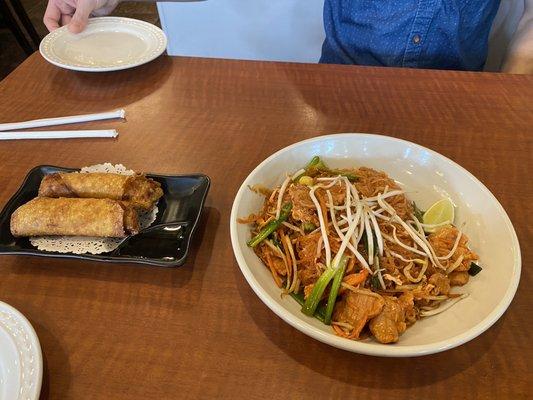 Pad Thai and Egg Roll