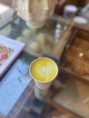 Golden latte (tumeric)