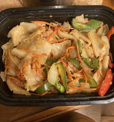 Drunken noodles very dry no sauce