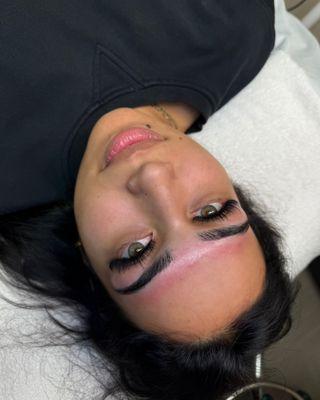 Brow wax and Eyelash Extensions by Izzy