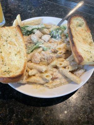 Chicken broccoli ziti