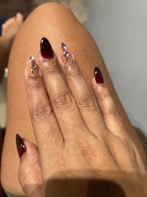 I had a picture of press on nails I had on and wanted them done just like the pic! Spot on and I'm so happy with the results!!