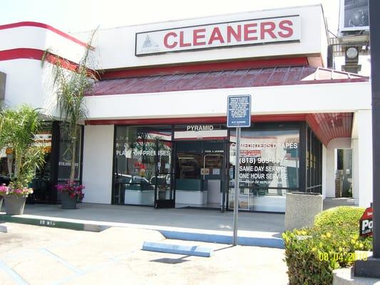 Pyramid Cleaners