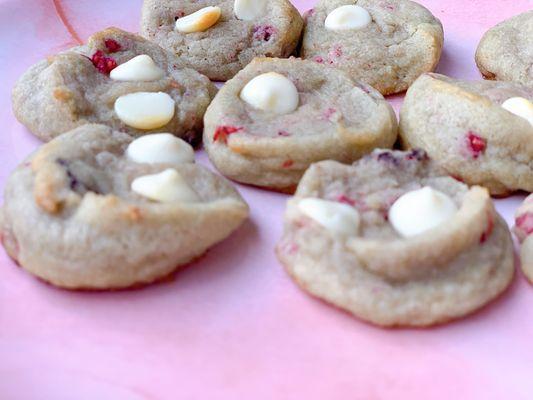 White Chocolate Raspberrt minis