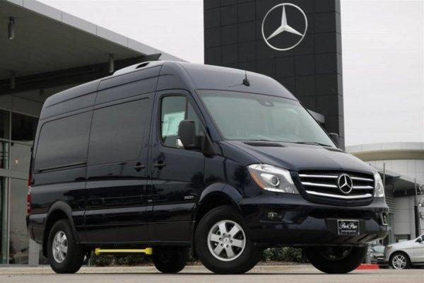 V.I.P Sprinter Van MERCEDES