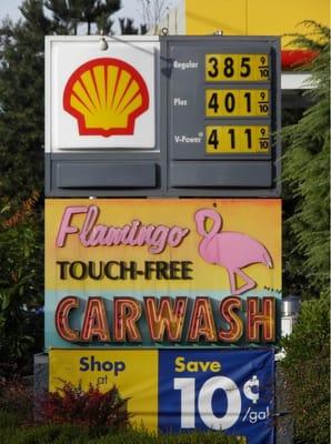 Flamingo Car Wash @ Shell Gas Station provides interior vacuum, detailing, and wash, w/ $14 silver or $22 gold wash packages