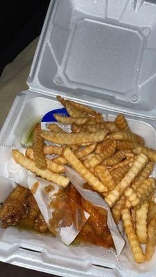 6 pc (3)lemon pepper wet (3) honey hot