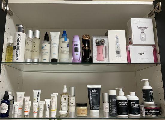 All my fabulous skincare essential ‍
Image Skincare line
Dermalogica Skincare