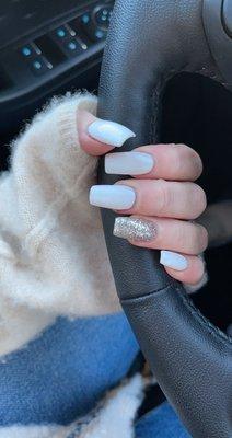 White acrylic glitter nail