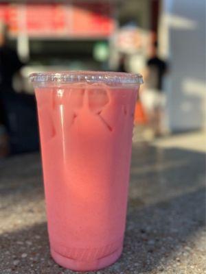 STRAWBERRY HORCHATA GRANDE