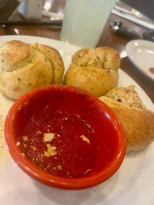 Garlic knots