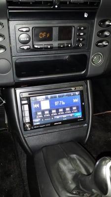 Porsche double din Alpine radio custom installation