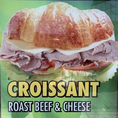 Roast beef &cheese croissant