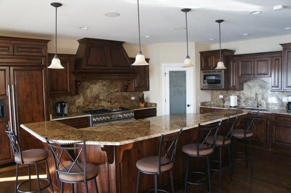 3cm Autumn Leaf Granite Kitchen Counter Tops with Full Height Back Splashes.