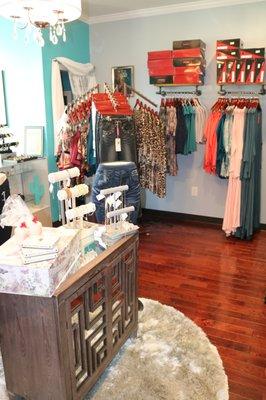 L'Amour Chic Suites of Fayetteville