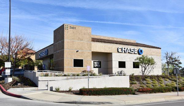 The new Chase Bank Branch at Green River & Serfas Club Drive