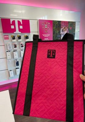 4/18/2023 T Mobile Tuesday gift. Large insulated bag