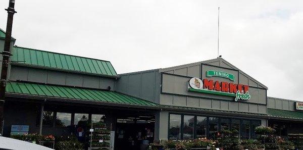 Tenino Marketfresh grocery and Ace Hardware