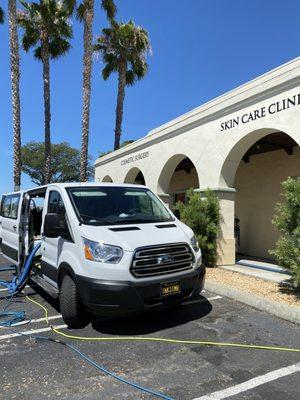 Commercial carpet cleaning at San Diego body countering