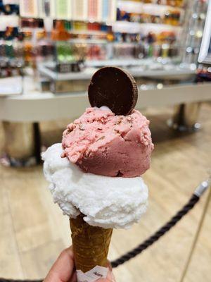 Gelato coconut and strawberry cone