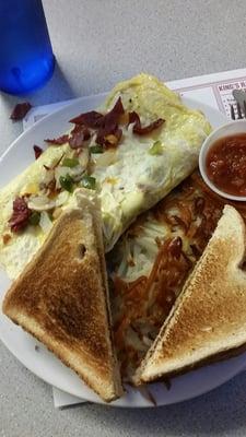 The Ranchero omlet with hashbrowns and toast