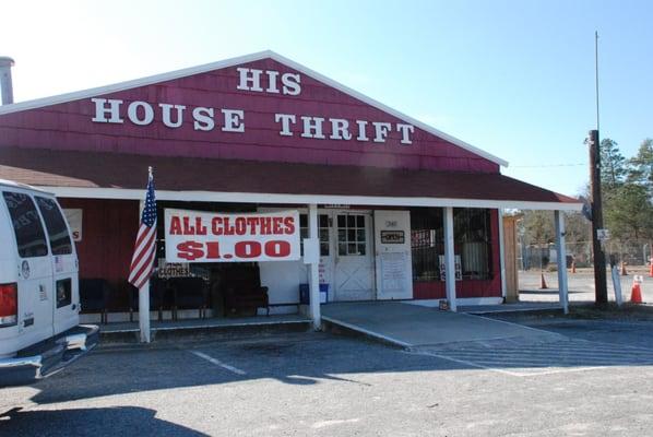 This is the front of the shop on 378 in Lexington. Very cute outside, lots of parking.