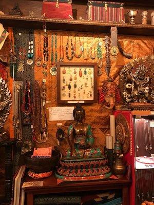 Statues and jewelry from Nepal and Tibet