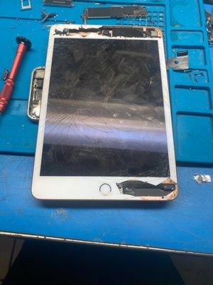 Tablets repair and phones