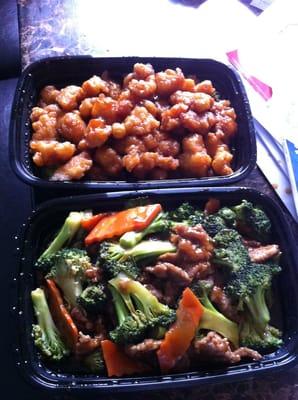 General Tso chicken and beef with broccoli