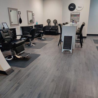 Onyx Moon Salon and Barbershop! Schedule your appointment today!!!