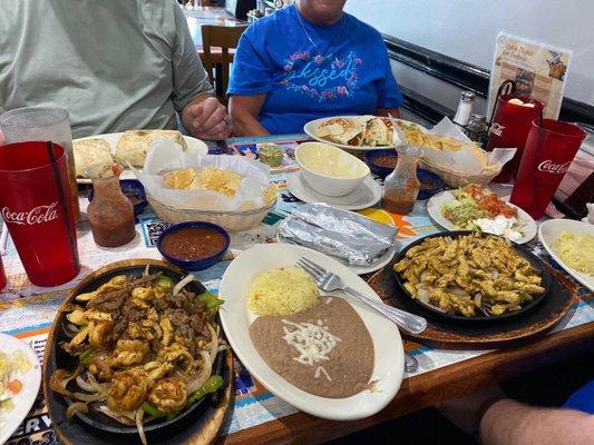 Fajitas, burrito and quesadillas with the fam