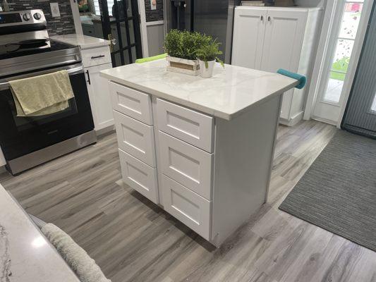 new island white shaker, with quartz top