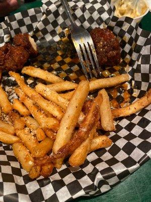 Hot honey Cajun Basket of Boneless 10 Wings