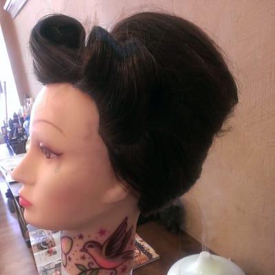 Retro updo (profile)