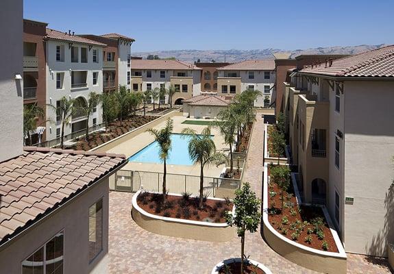 Interior courtyard of Corde Terra Village