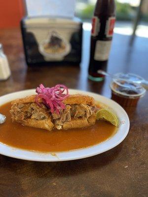 Torta ahogada, jiricaya and a coke