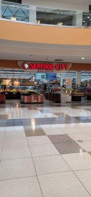 Entrance to Seafood City Eagle Rock.