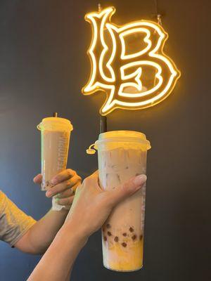 Milk teas with pudding and boba