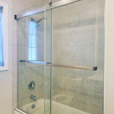 Fleurco "barn door style" tub slider