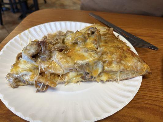 Mac&Cheese Stuffed Cheesesteak Pizza with Disco Fries