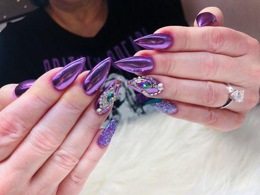 #purple chrome nails w Dimond