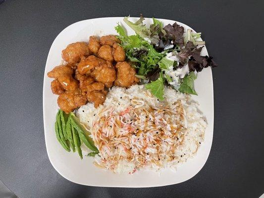 Orange Chicken & crab Donburi 
$11.99