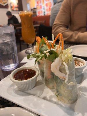 Shrimp spring rolls