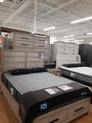 Beds, mattresses and dressers